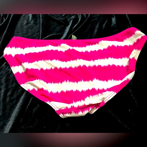 👙👙 Bundle 2 Women’s Swimsuits for $15 Ralph Lauren’s Women’s 2 piece - Picture 6 of 10